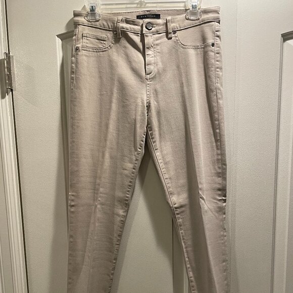 Elie Tahari Jeans size 8 light cream color - Picture 1 of 5